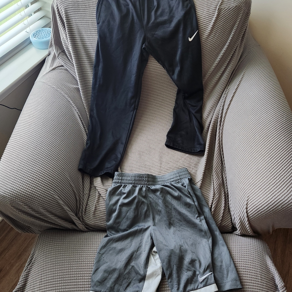 Nike Kids Black and Gray Bottoms Set